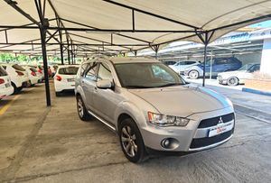 Mitsubishi Outlander 220 DI-D MOTION SST  - Foto 4
