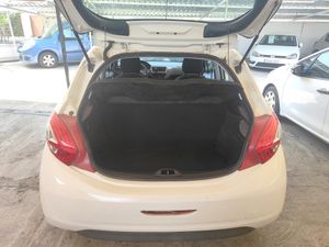 Peugeot 208 1.4HDI ACTIVE 5P   68  - Foto 14
