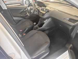 Peugeot 208 1.4HDI ACTIVE 5P   68  - Foto 11