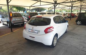 Peugeot 208 1.4HDI ACTIVE 5P   68  - Foto 5