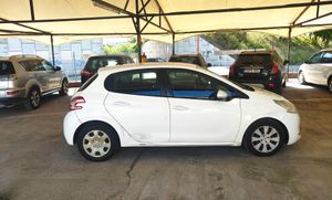 Peugeot 208 1.4HDI ACTIVE 5P   68  - Foto 3