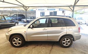 Toyota Rav4 2.0 VVTI  SOL 4X4  - Foto 3