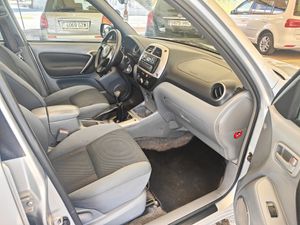 Toyota Rav4 2.0 VVTI  SOL 4X4  - Foto 11