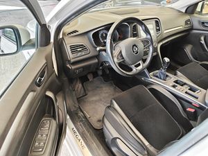 Renault Megane IV 1.2 TCe  130 ENERGY GRANDTOUR ZER  - Foto 9