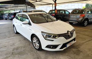 Renault Megane IV 1.2 TCe  130 ENERGY GRANDTOUR ZER  - Foto 4