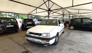 Volkswagen Golf 1.6 CL  5P  - Foto 2