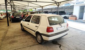 Volkswagen Golf 1.6 CL  5P  - Foto 6