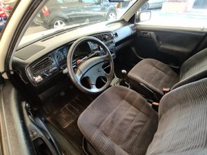 Volkswagen Golf 1.6 CL  5P  - Foto 9