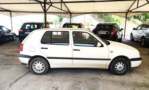 Volkswagen Golf 1.6 CL  5P  - Foto 3