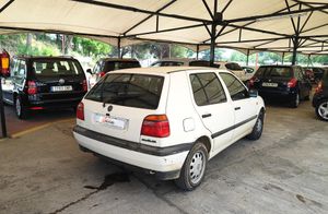 Volkswagen Golf 1.6 CL  5P  - Foto 5