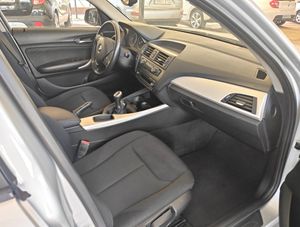 BMW Serie 1 114D  - Foto 11