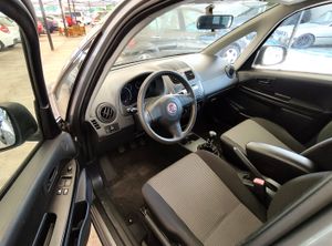 Fiat Sedici 2.0  8V  EMOTION MULTJET  4X4  - Foto 9