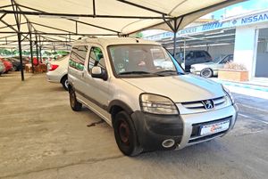 Peugeot Partner 1.6 HDI RANCHO PLUS 5P  - Foto 4