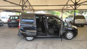 Ford Tourneo Connect 1.6 TDCI TITANIUM 95  - Foto 19