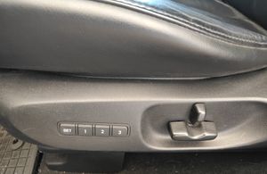 Mazda CX-7 2.2  CRTD  LUXURI  4X4  - Foto 16