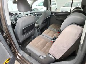 Volkswagen Touran 2.0 TDI SPORT 7PAX  - Foto 12