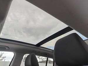 Volkswagen Touran 2.0 TDI SPORT 7PAX  - Foto 17