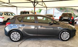 Opel Astra 1.6 CDTI  - Foto 3