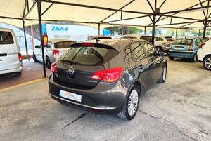 Opel Astra 1.6 CDTI  - Foto 5