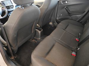 Peugeot 208 5P  STYLE  1.2 L  - Foto 11