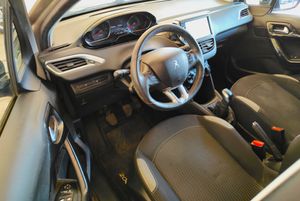 Peugeot 208 5P  STYLE  1.2 L  - Foto 8