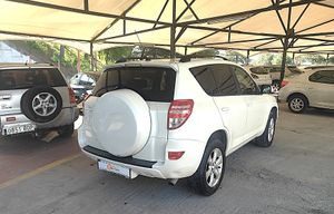 Toyota Rav4 2.2 D4D  ADVANCE  4X2  - Foto 5