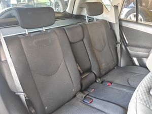 Toyota Rav4 2.2 D4D  ADVANCE  4X2  - Foto 12