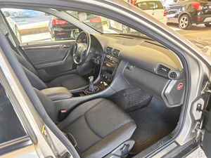 Mercedes Clase C C-180 K ELEGANCE  - Foto 11