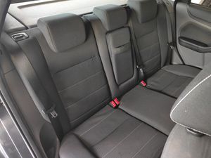 Ford Focus 1.6 TDCI  - Foto 12