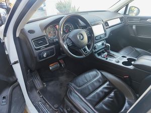 Volkswagen Touareg RLine 3.0TDI 262cv TIPTRONIC BMT  - Foto 9