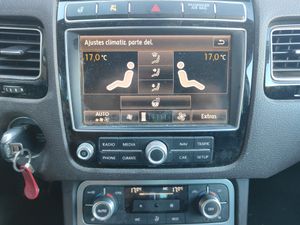 Volkswagen Touareg RLine 3.0TDI 262cv TIPTRONIC BMT  - Foto 18