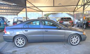 Volvo S60 2.4 D5 SUMMUM 185cv  - Foto 3