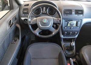 Skoda Yeti 1.2 TSI AMBITION 4X2  - Foto 9