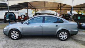 Volkswagen Passat 1.9 TDI HIGHLINE   130cv  - Foto 3