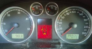 Volkswagen Passat 1.9 TDI HIGHLINE   130cv  - Foto 16