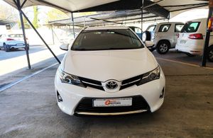 Toyota Auris 140H e-CVT Advance - Foto 7