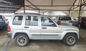 Jeep Cherokee Sport 2.5 CRD - Foto 3