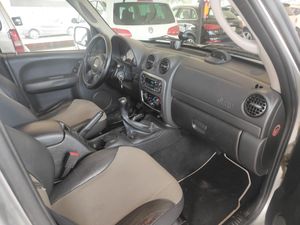 Jeep Cherokee Sport 2.5 CRD - Foto 10