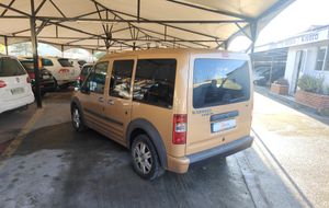 Ford Tourneo Connect 1.8TDI - Foto 6