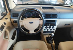 Ford Tourneo Connect 1.8TDI - Foto 9