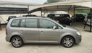 Volkswagen Touran Highline 2.0 TDI 140 CV - Foto 3
