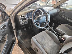 Toyota Avensis Wagon 2.0 D4-D Terra - Foto 9