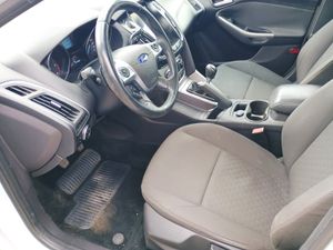 Ford Focus Berlina Trend 1.6 TDCi 115 CV - Foto 8