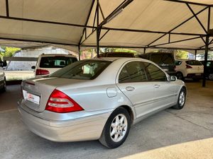 Mercedes Clase C C 180 Berlina - Foto 5