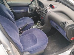 Peugeot 206 5p XT 110 Aut. - Foto 11