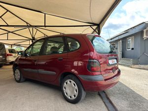 Renault Scénic 1.6 16v RXE - Foto 4