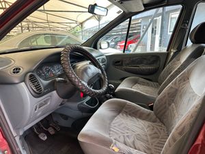 Renault Scénic 1.6 16v RXE - Foto 14