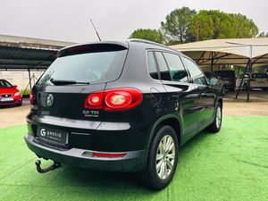 Volkswagen Tiguan +Motion 2.0 TDI 140 CV 4Motion - Foto 7