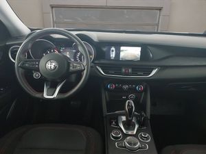Alfa Romeo Stelvio  2.2 Diesel 140kW (190cv)  AWD SPRINT  - Foto 9