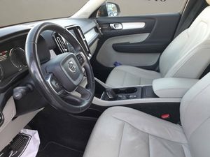 Volvo XC40  2.0 D4 AWD  Auto Momentum  - Foto 10
